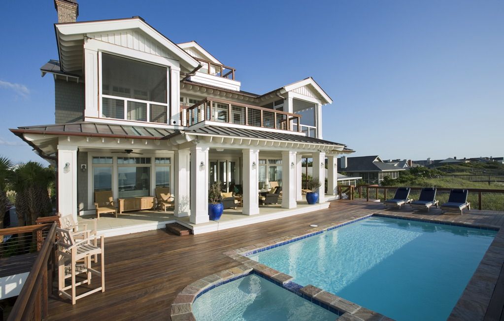 10 Extravagant Houses Near Pawleys Island